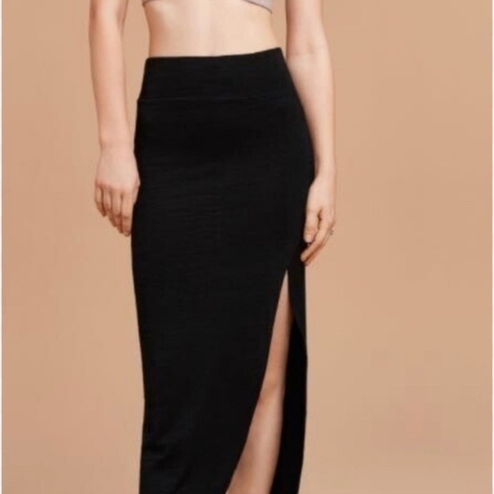 Wilfred Free High Waisted High Slit Skirt